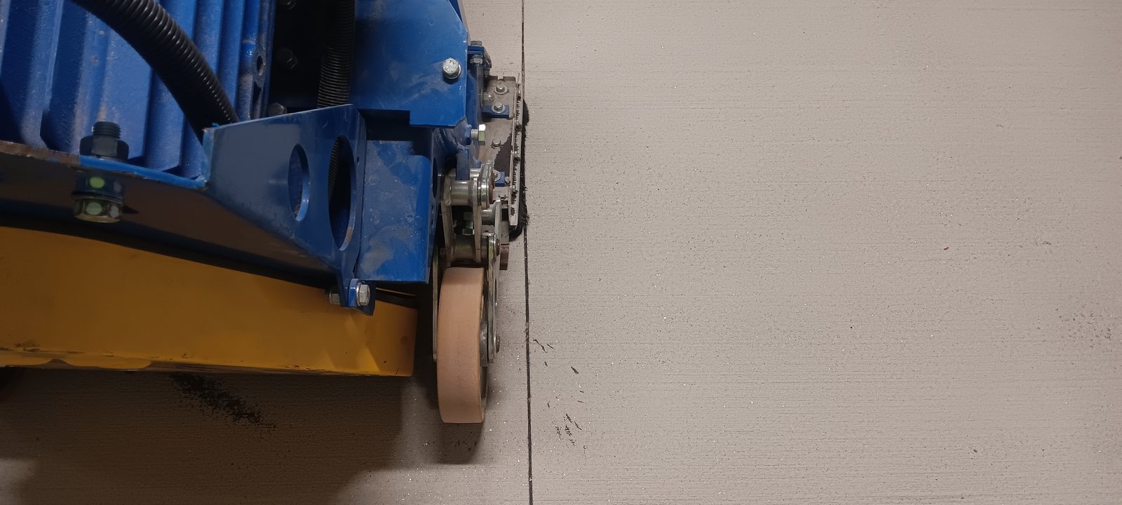 jamaica plain parking deck edge grinder 1 concrete repair